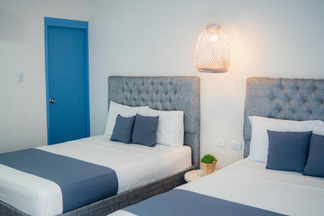 Hotel Adaz Mediterraneo 산타마르타 외부 사진